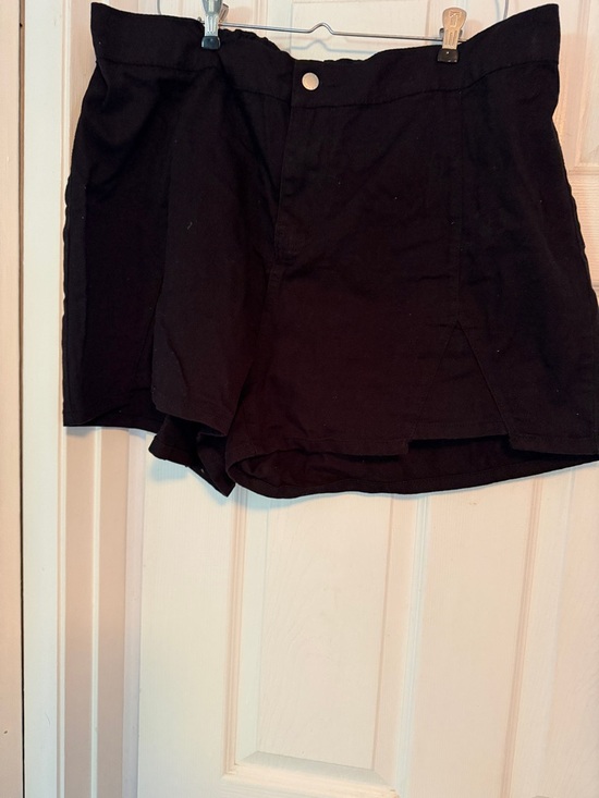 SHEIN Pants - SHEIN Black High-Rise Denim Shorts